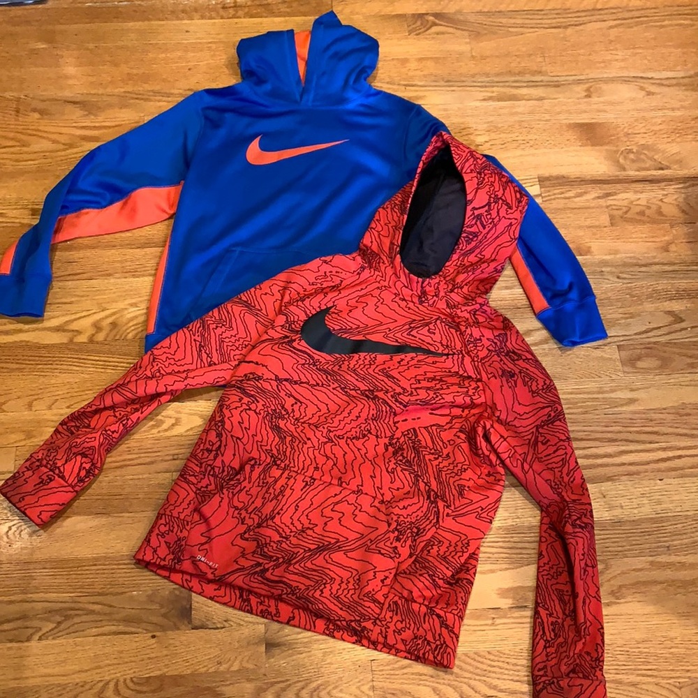 Boys Nike Dri Fit Hoodies (2). Size XL